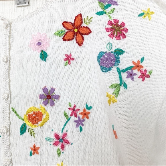Arriviste Woman embroidered & beaded short sleeve - Picture 2 of 7